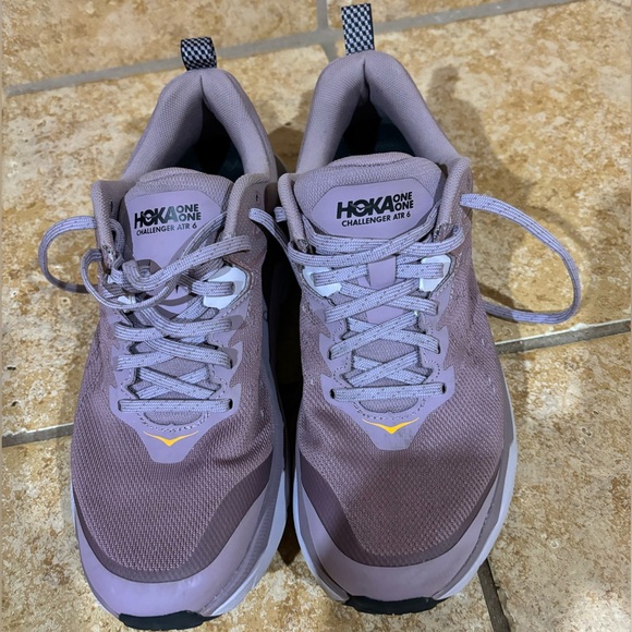 Hoka Challenger ATR 6 - Women’s Size 9B - Picture 4 of 5